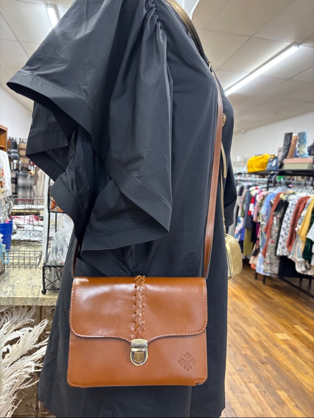 Patricia Nash Bianco Small Leather Crossbody Organizer